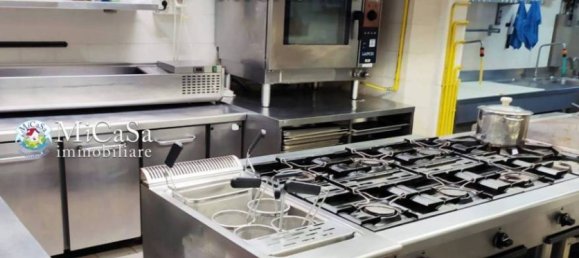 5 rooms Commercial property in Pisa, Italy No. 84791 6