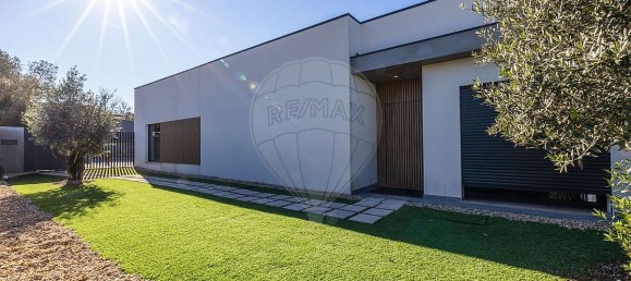 3 bedrooms House in Leiria, Portugal No. 31837 17