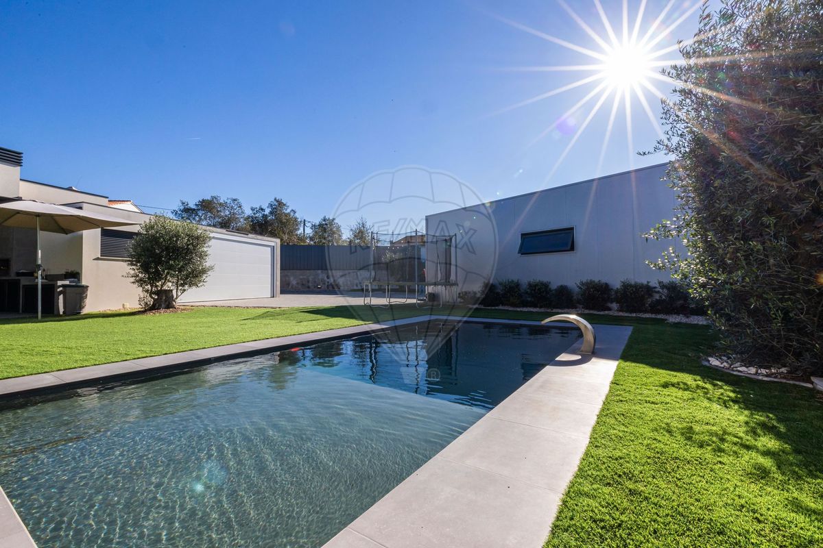 3 bedrooms House in Leiria, Portugal No. 31837