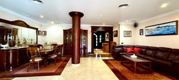 Villa de 5 dormitorios en El Toro, Spain No. 16220 2