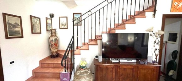 4-Zimmer Villa in Fonte Nuova, Italy, Nr. 35677 2