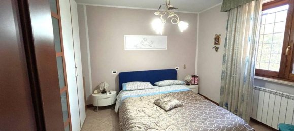 4-Zimmer Villa in Fonte Nuova, Italy, Nr. 35677 9