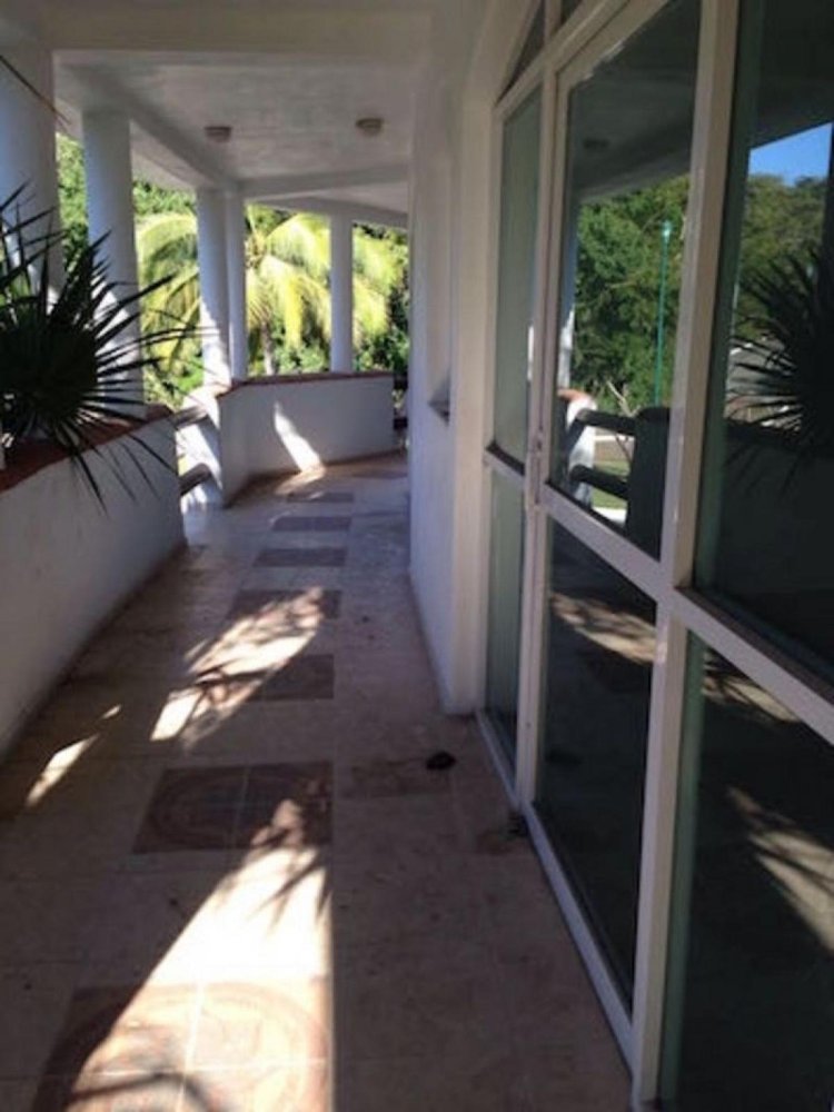 Bâtiment à Guerrero, Mexico 520m² No. 202527