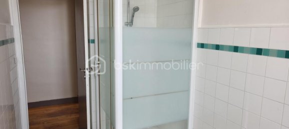 Apartamento de 2 dormitorios en Pau, France No. 341845 12