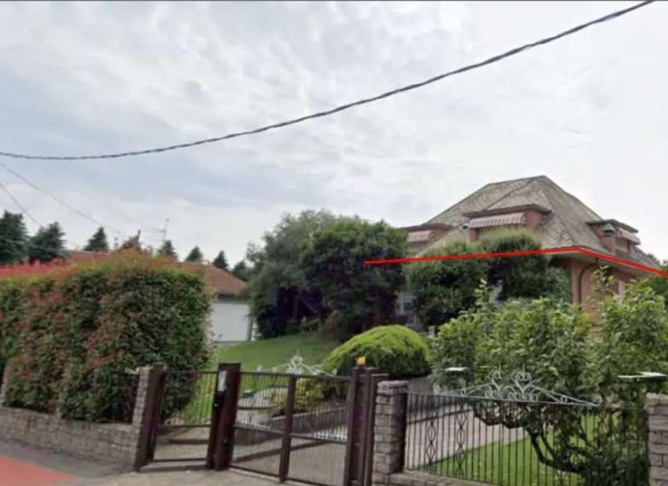 5 rooms Apartment in Bregnano, Italy No. 6198