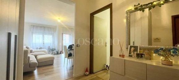 Квартира с 6 комнатами в Рим, Италия № 141394 3