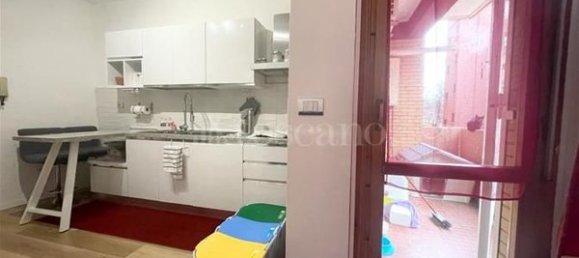 Квартира с 6 комнатами в Рим, Италия № 141394 16