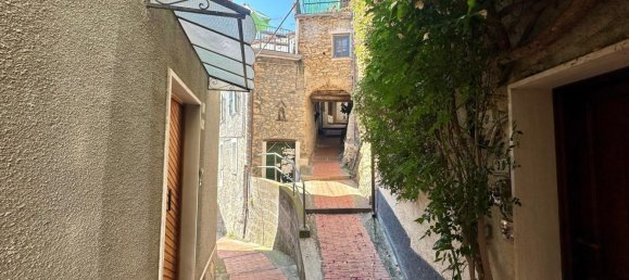 2 bedrooms Apartment in Alassio, Italy No. 179981 3