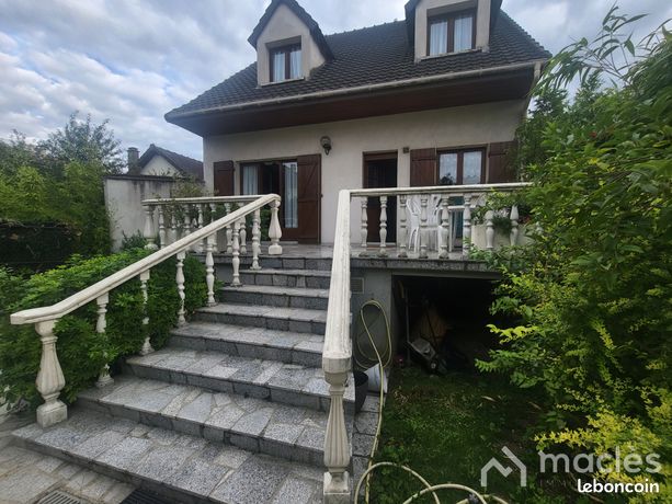 Casa de 5 dormitorios en Argenteuil, France No. 303865