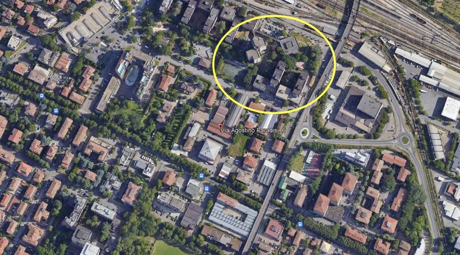 1 room Commercial property in Reggio Emilia, Italy No. 100423