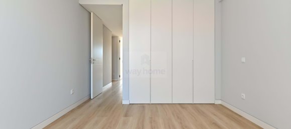 3 bedrooms Apartment in Cascais, Portugal No. 214038 10