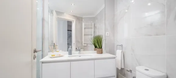 2 bedrooms Apartment in Cascais, Portugal No. 102023 2