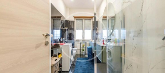 4-Zimmer Wohnung in Rome, Italy, Nr. 134611 8