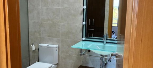 Apartamento de 4 dormitorios en Odena, Spain No. 191188 10