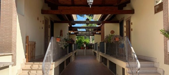 5-Zimmer Haus in Rome, Italy, Nr. 178766 3