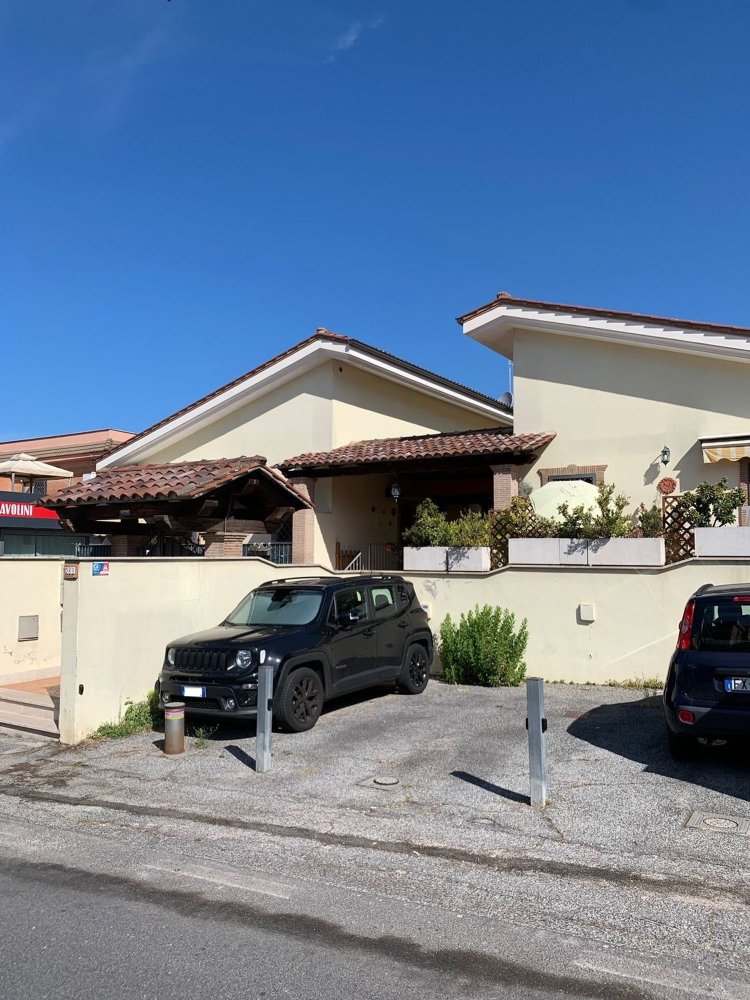 5-Zimmer Haus in Rome, Italy, Nr. 178766