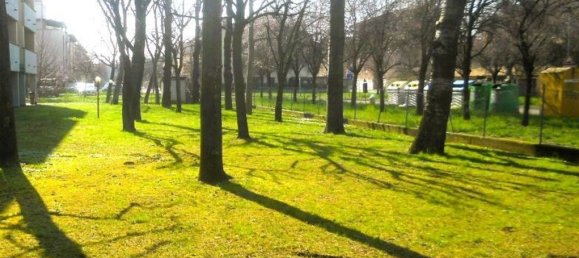 5 rooms Apartment in Reggio Emilia, Italy No. 7386 17