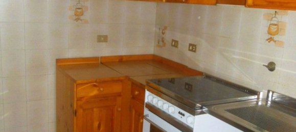 5 rooms Apartment in Reggio Emilia, Italy No. 7386 43