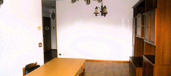 5 rooms Apartment in Reggio Emilia, Italy No. 7386 29