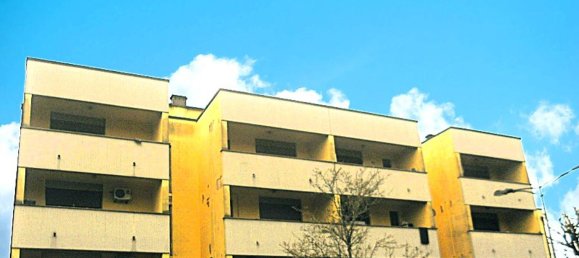 5 rooms Apartment in Reggio Emilia, Italy No. 7386 10