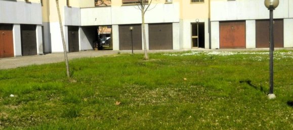 5 rooms Apartment in Reggio Emilia, Italy No. 7386 18