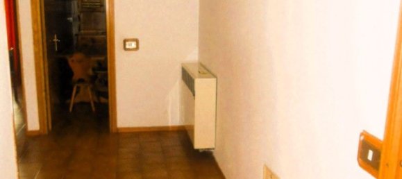 5 rooms Apartment in Reggio Emilia, Italy No. 7386 20
