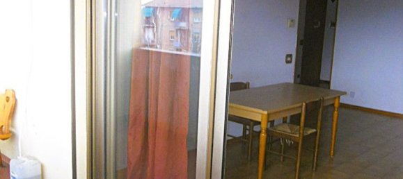 5 rooms Apartment in Reggio Emilia, Italy No. 7386 31