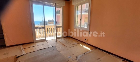 2 Schlafzimmer Wohnung in Imperia, Italy, Nr. 180845 15