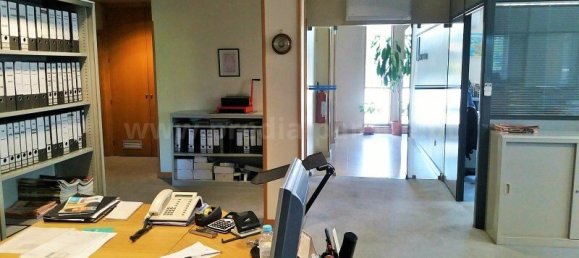 Здание в Сеньора да Ора, Португалия № 140679 6