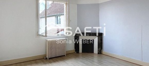 Adosado de 3 dormitorios en Vitry-le-Francois, France No. 228095 4