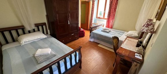 8 rooms House in Pontremoli, Italy No. 123949 8
