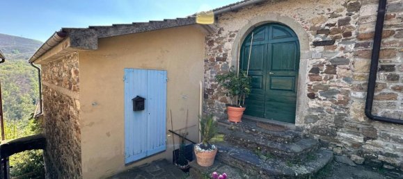 8 rooms House in Pontremoli, Italy No. 123949 2