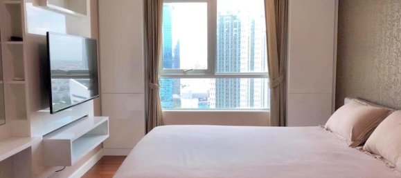 Кондоминиум  с 2 спальнями в Belle Grand Rama 9, Пляж Рейли, Таиланд № 29306 8