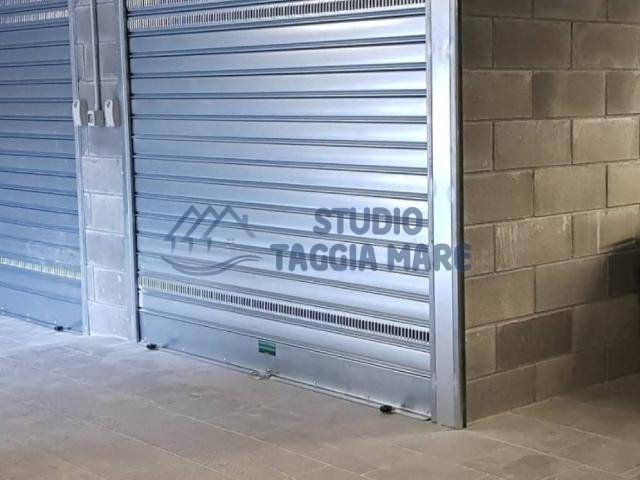  مرآب في Riva Ligure, Italy 17متر مربع رقم 318897