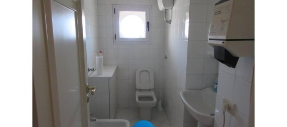 3 rooms Apartment in Casoria, Italy No. 24031 8