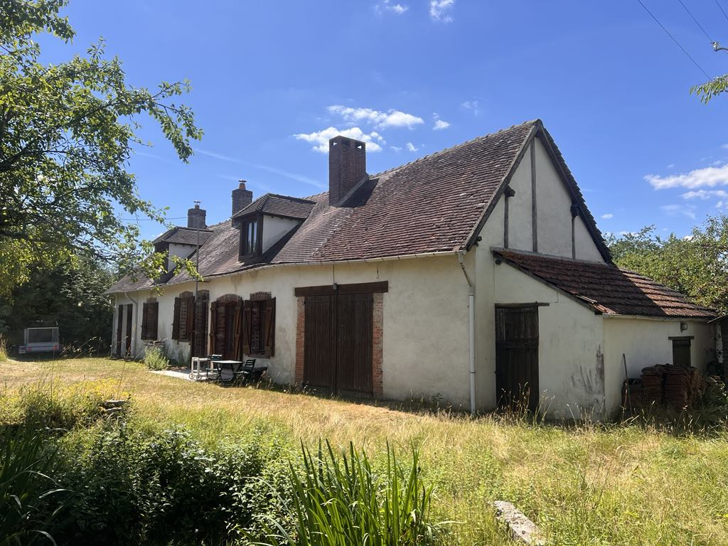 Casa de 5 dormitorios en Saint-Martin-d'Ordon, France No. 283576