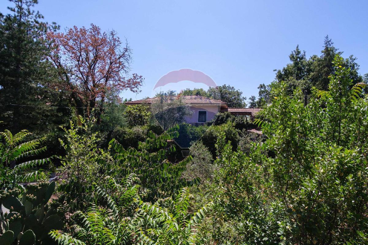 Вилла с 2 спальнями в Дзафферана Этнеа, Италия № 279750