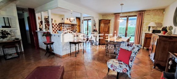 6 bedrooms Villa in Chanceaux-sur-Choisille, France No. 213087 8