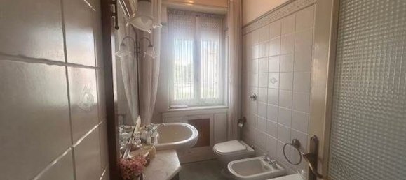 3-salle Appartement à Vigevano, Italy No. 273252 11