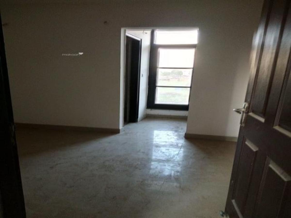 Studio in Mohali, India No. 6038