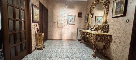 3 bedrooms Apartment in Salerno, Italy No. 320812 3