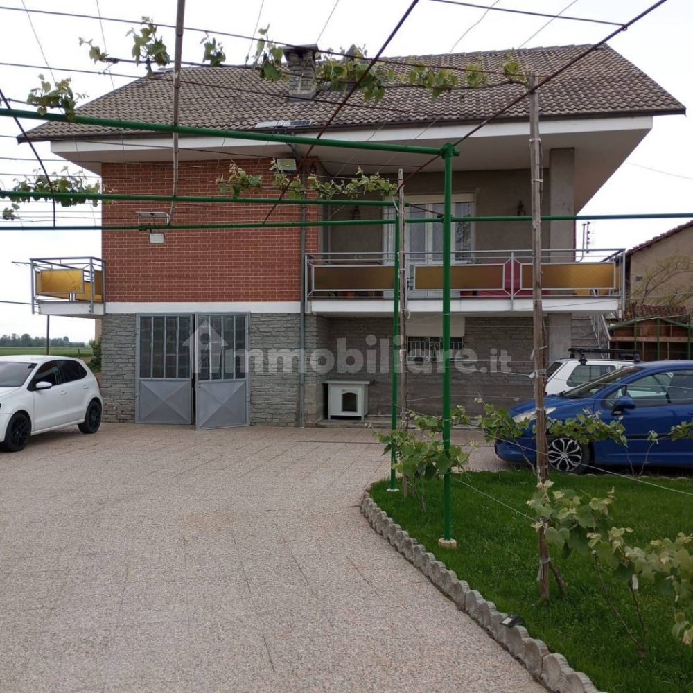 Вилла с 3 спальнями в Моретта, Италия № 379871