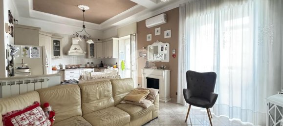 3 bedrooms Apartment in Castellammare di Stabia, Italy No. 52673 6