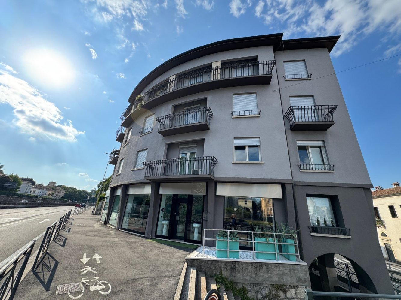 4 bedrooms Apartment in Vicenza, Italy No. 341362