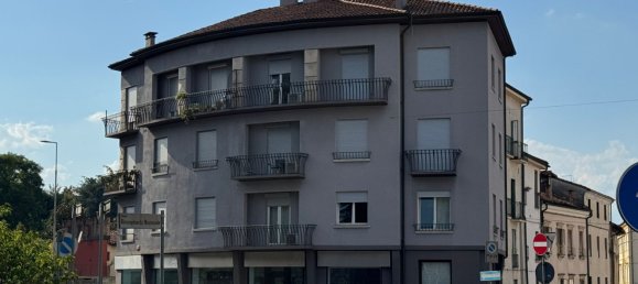 4 bedrooms Apartment in Vicenza, Italy No. 341362 14