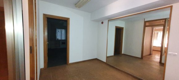 Gewerbliche Immobilie in Segovia, Spain 542m², Nr. 105892 9