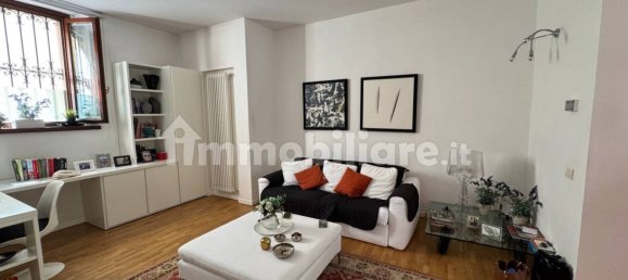 1 Schlafzimmer Wohnung in Salò, Italy, Nr. 302355 2