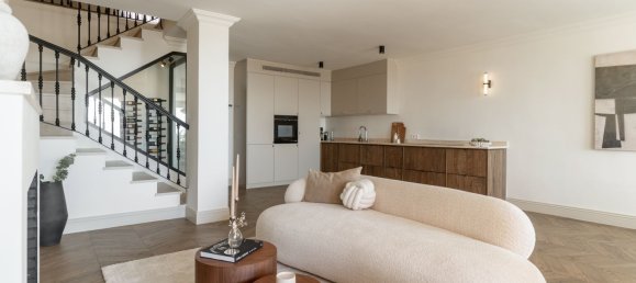 4 bedrooms Townhouse in La Quinta, Spain No. 148063 7