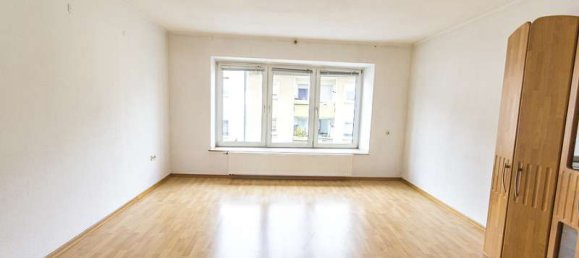 Apartamento de 2 dormitorios en Leverkusen, Germany No. 25764 3