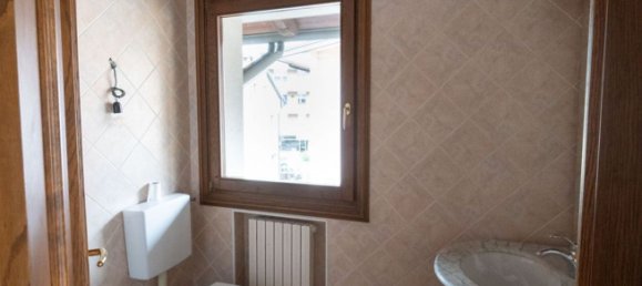 14 غرف نوم فيلا في Udine, Italy رقم 375995 42